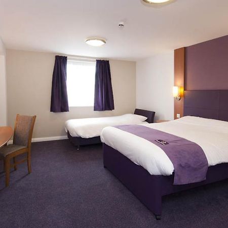 Premier Inn Glenrothes Esterno foto