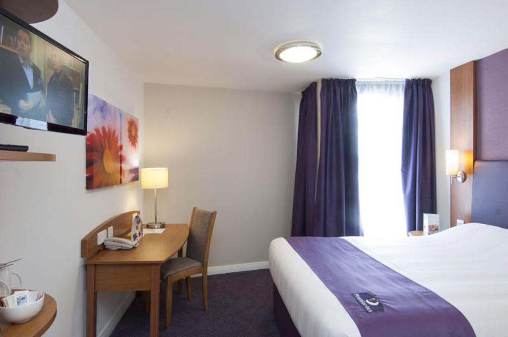 Premier Inn Glenrothes Esterno foto